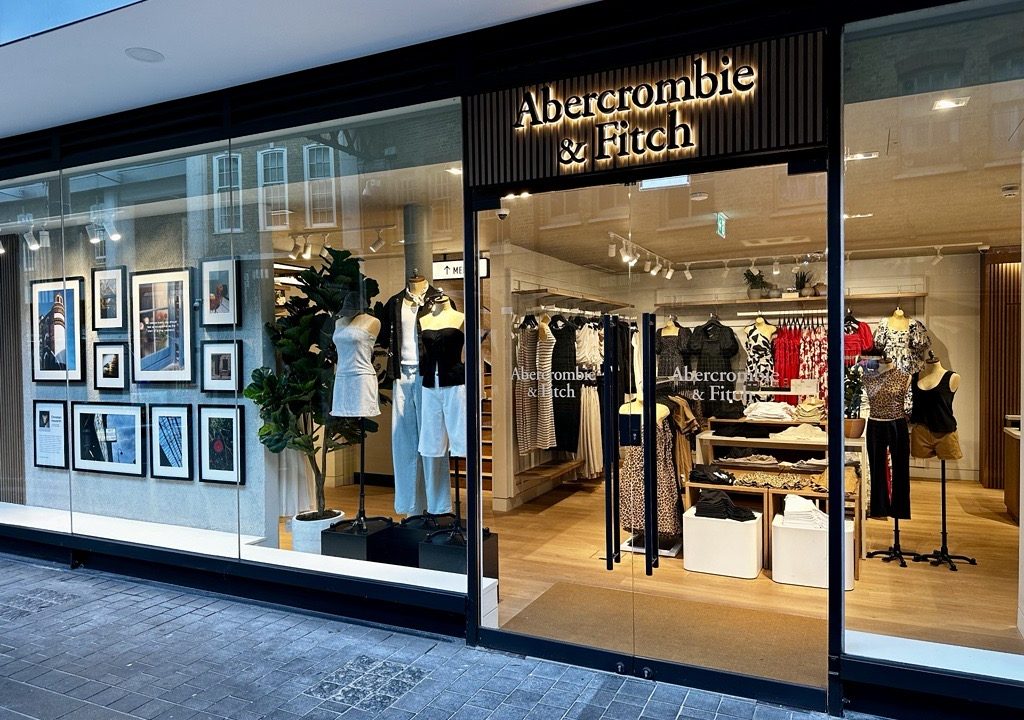 Abercrombie &amp; Fitch store 